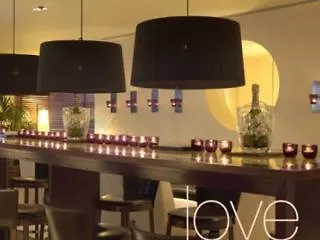 Hotel Daisy *